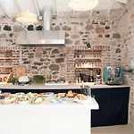 Sakin Hotel